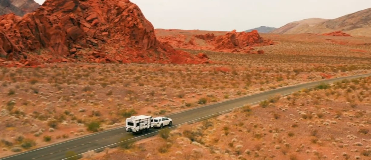 Travel Trailer Brands – Airstream vs Jayco vs Winnebago: Which is Right for You?